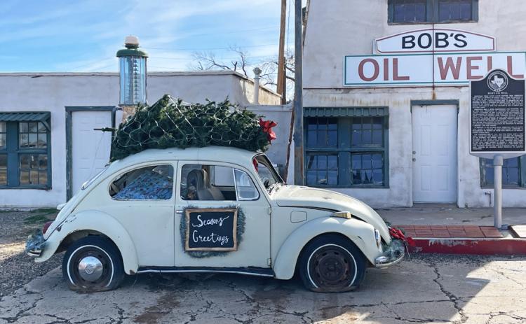 BUG AT BOB’S A vintage Volkswagen Beetle at Bob’s Oil Well helps welcome holiday revelers to Matador. The tourist landmark is located at the intersection of Texas Highway 70 and U.S. Highway 70 just west of downtown. MORE PHOTOS, PAGE 10 | CAPROCK COURIER