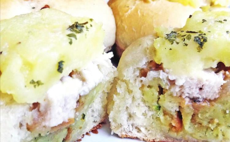 THANKSGIVING TRADITIONS around your house might not include these easy-to-make sliders—until you try them this year! | ANGELINA LARUE PHOTO