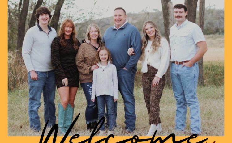 CROSSVIEW FAMILY New executive director of the CrossView Christian Camp Corey Savage (center) and wife, Cindy, are pictured with childrenJaxon, Braxton, Madison, Ryleigh and Everly Jo. | COURTESY PHOTO