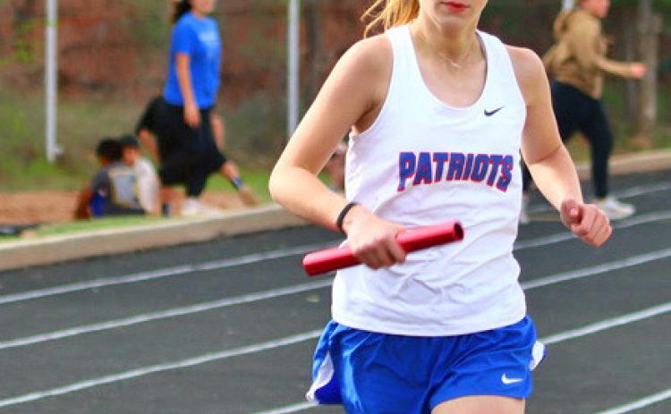 Valley track stars advance to Area