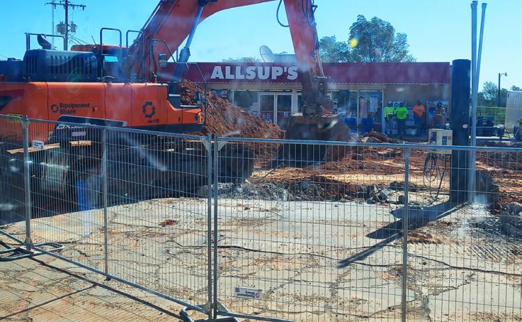 PAIN IN THE LANE for gas at Allsup’s in Turkey is only temporary during construction—long-term benefits should outweigh the inconvenience! | DEYANARA LANE PHOTO