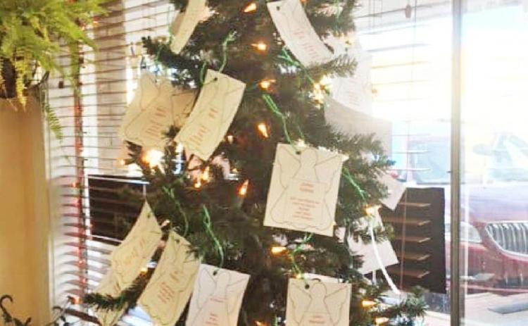 MOTLEY SENIOR ANGEL TREE
