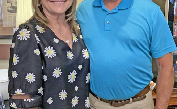 Motley superintendent honored at retirement reception