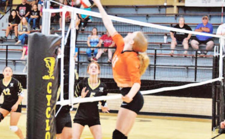 LADY DRAGONS DEFEAT MEMPHIS